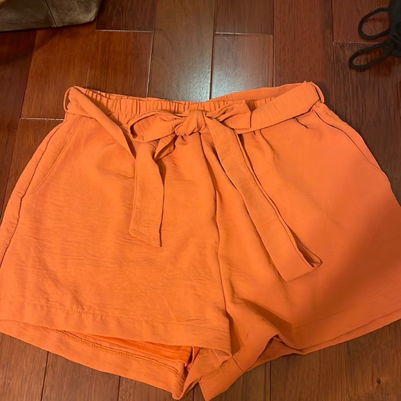 Short set by Sage the Label. - Picture 1 of 2